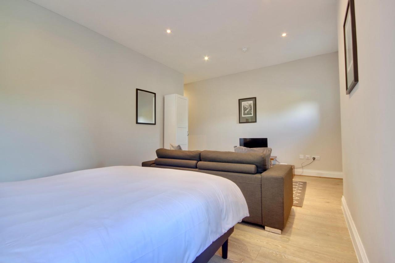 Orange Grove Hotel & Gardens Sarisbury Green ภายนอก รูปภาพ