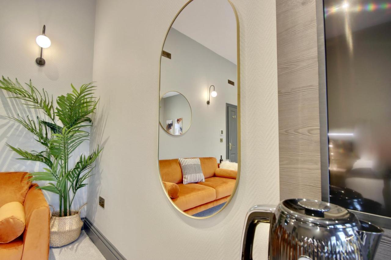 Orange Grove Hotel & Gardens Sarisbury Green ภายนอก รูปภาพ