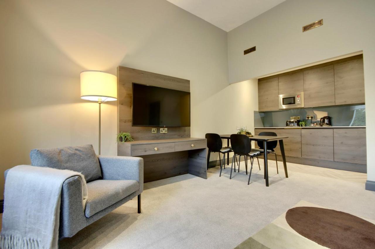Orange Grove Hotel & Gardens Sarisbury Green ภายนอก รูปภาพ