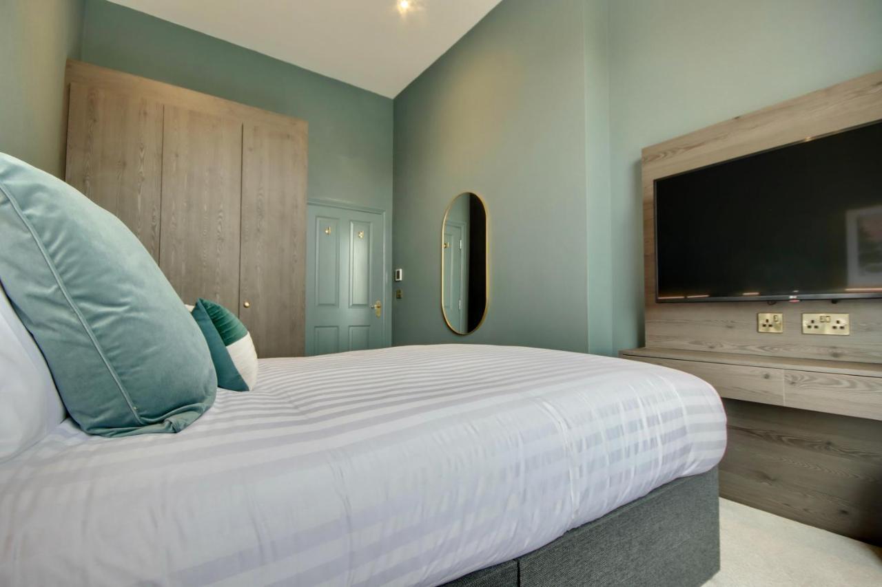 Orange Grove Hotel & Gardens Sarisbury Green ภายนอก รูปภาพ