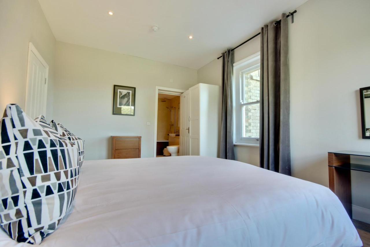 Orange Grove Hotel & Gardens Sarisbury Green ภายนอก รูปภาพ