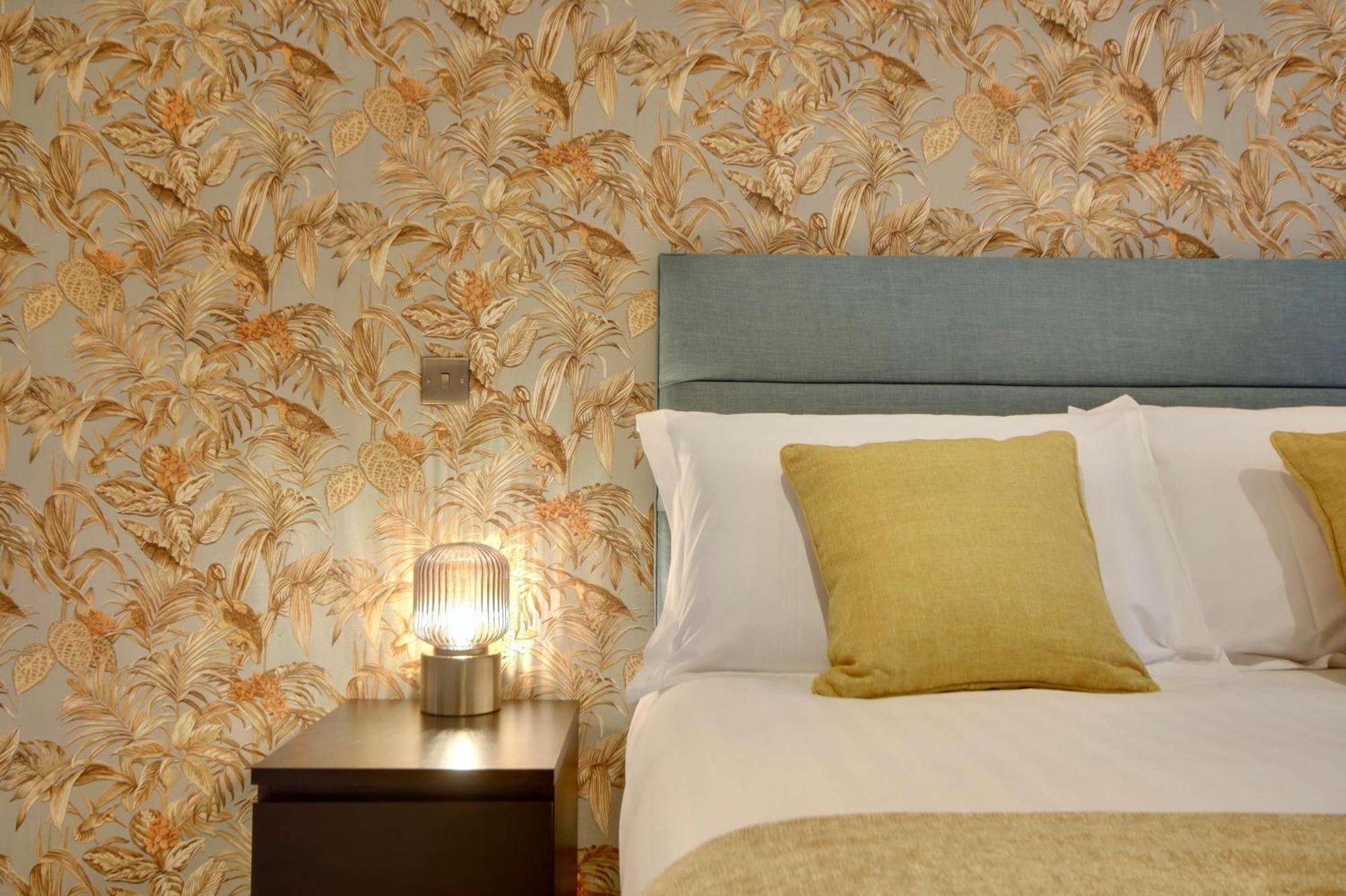 Orange Grove Hotel & Gardens Sarisbury Green ภายนอก รูปภาพ