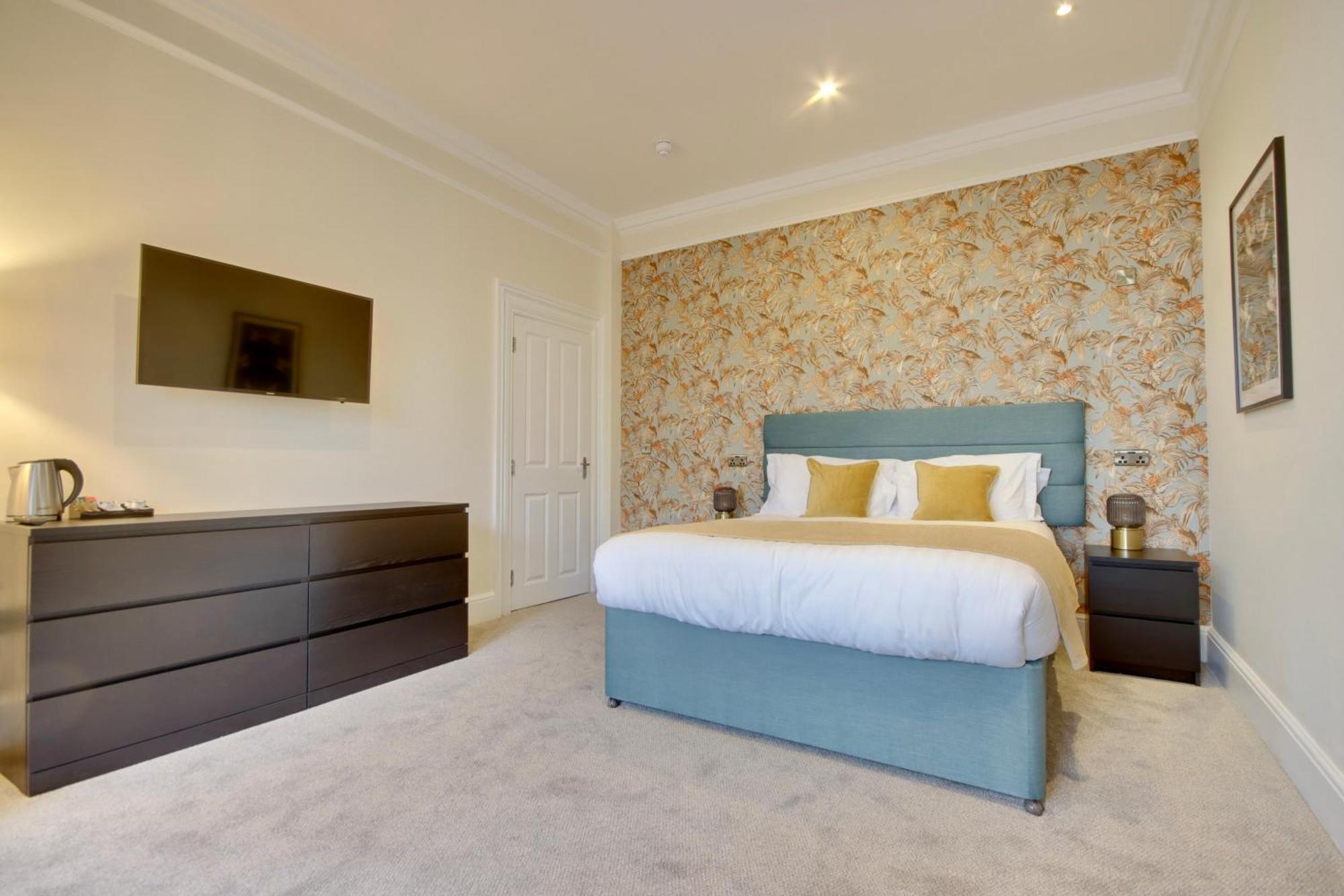Orange Grove Hotel & Gardens Sarisbury Green ภายนอก รูปภาพ