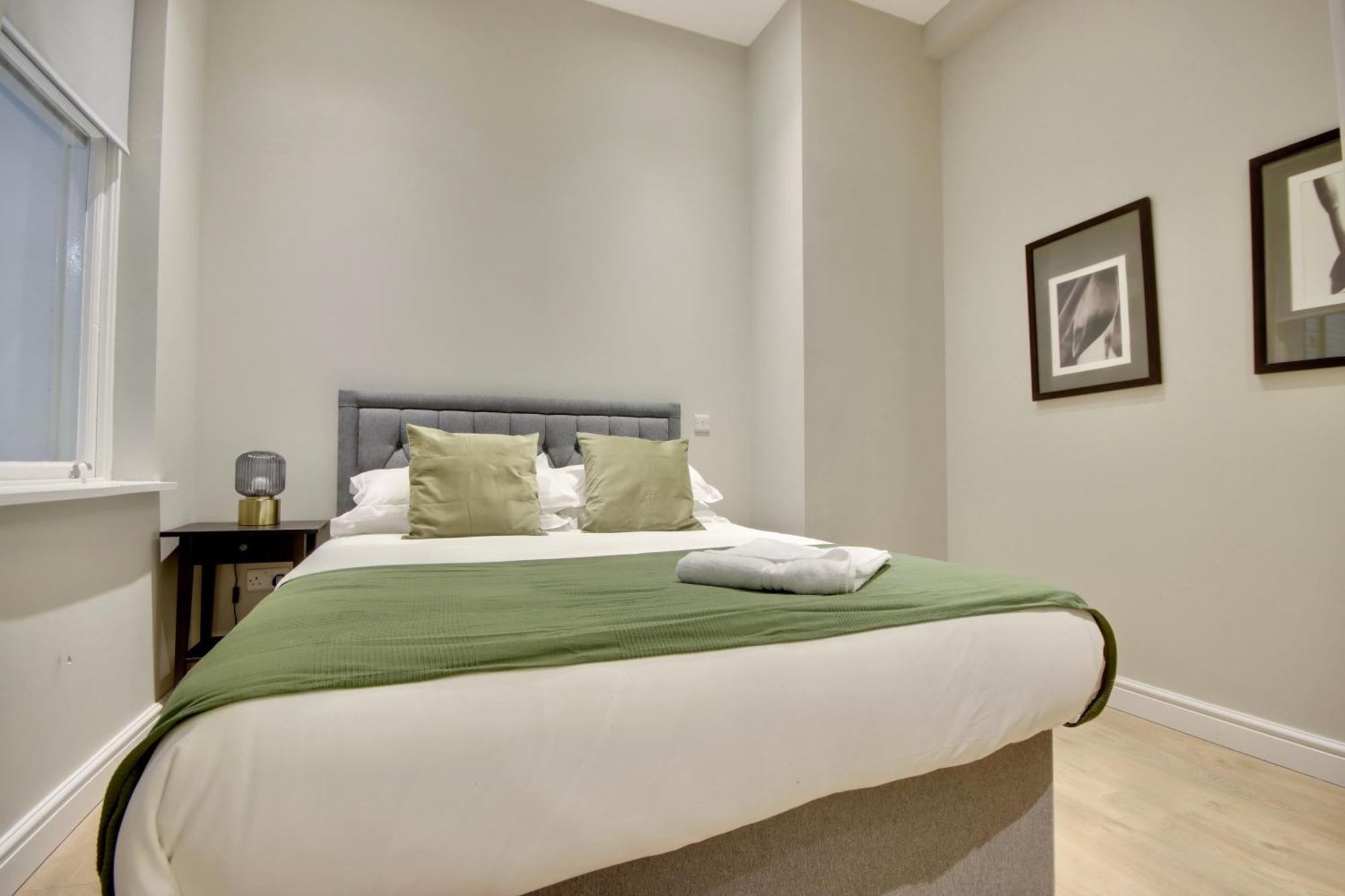 Orange Grove Hotel & Gardens Sarisbury Green ภายนอก รูปภาพ
